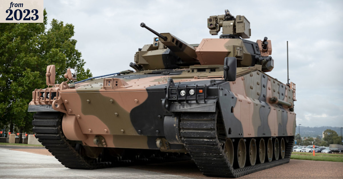 & Army Dust: Australian ＆ Vehicles Mud